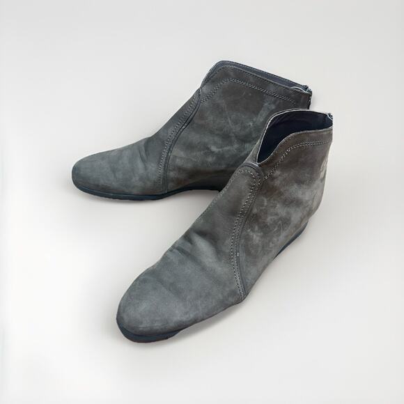Arche Suede Wedge Booties Size 9.5 Gray Ankle Boots Casual Comfort Low Heel - Picture 2 of 13